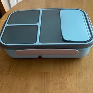 Russbe nwot container